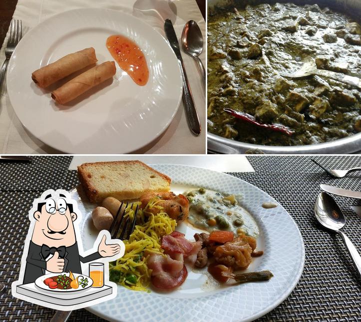 Food at Satin Greater Noida- A Chinese & Thai Cuisine Restaurant