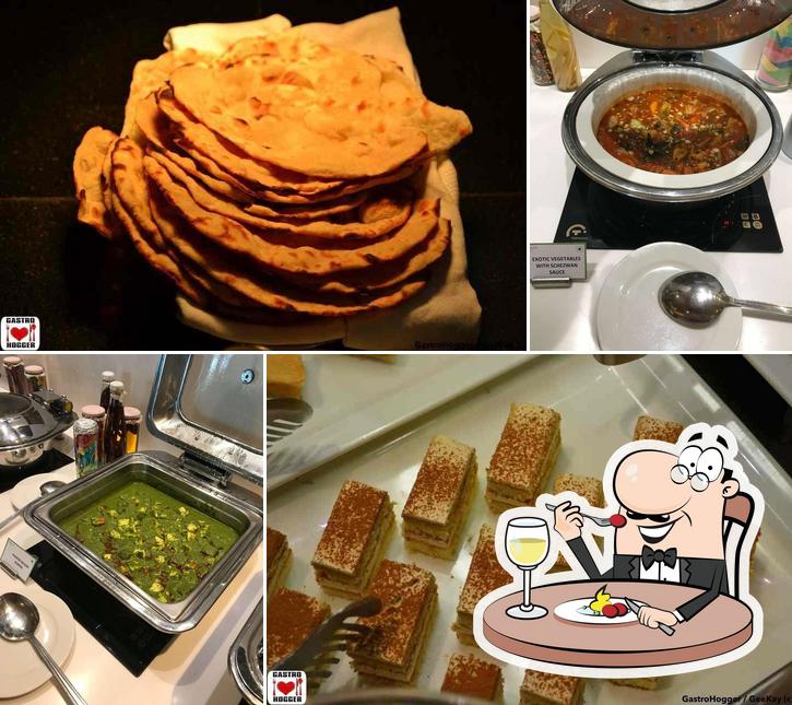 Food at Oakleaf Restaurant & Bar - Oakwood Residence Kapil Hyderabad