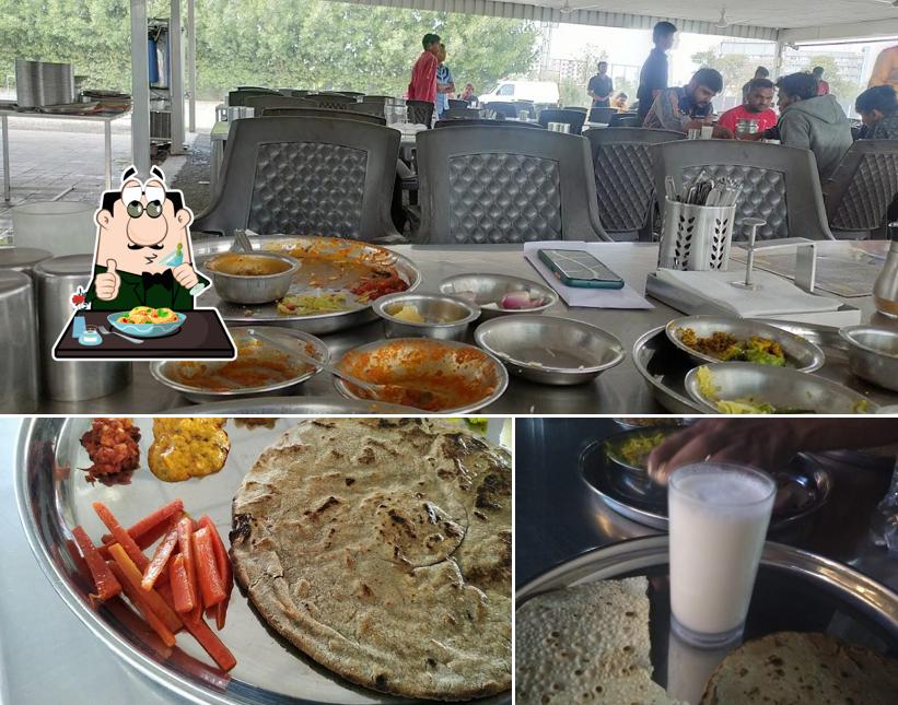 Among different things one can find food and beverage at Kismat Kathiyavadi Hotel