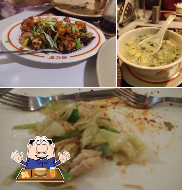 Clam chowder at Peking Chinese Restaurant