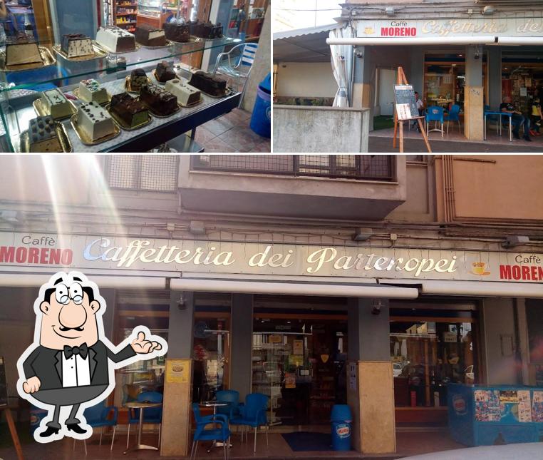 Siediti a un tavolo di Caffetteria dei Partenopei