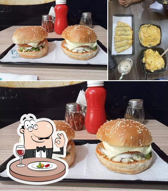 Food at PIZZAS HUB