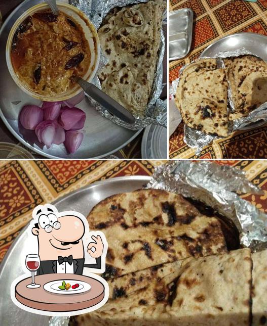 Food at Shri Punjabaram Rasoi