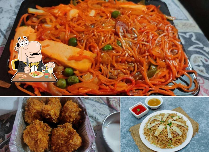 Pad thai at Tom Uncle