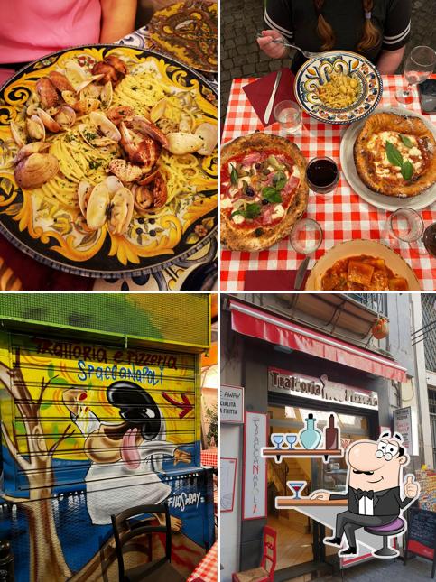 Siediti a un tavolo di Trattoria e Pizzeria Spaccanapoli