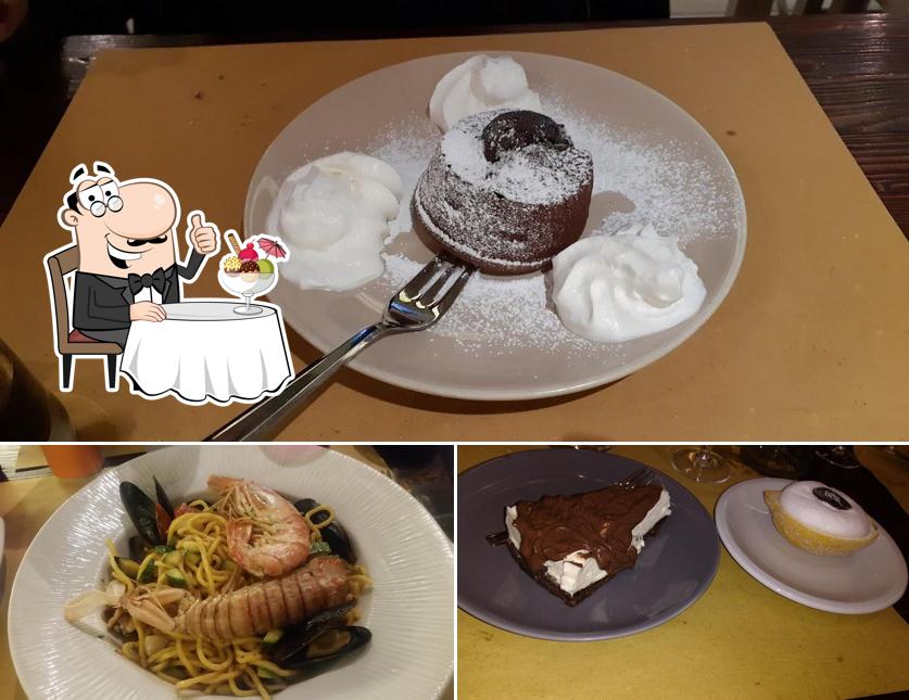 Borgo Riccio - Bar del Riccio serve un'ampia selezione di dessert