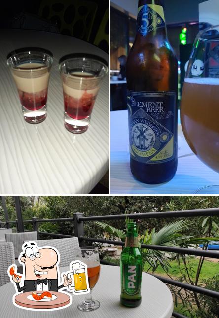 Vous pouvez prendre un verre de bière blonde ou brune