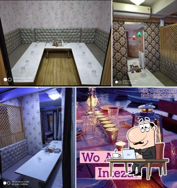 Check out how Cafe Zam Zam looks inside