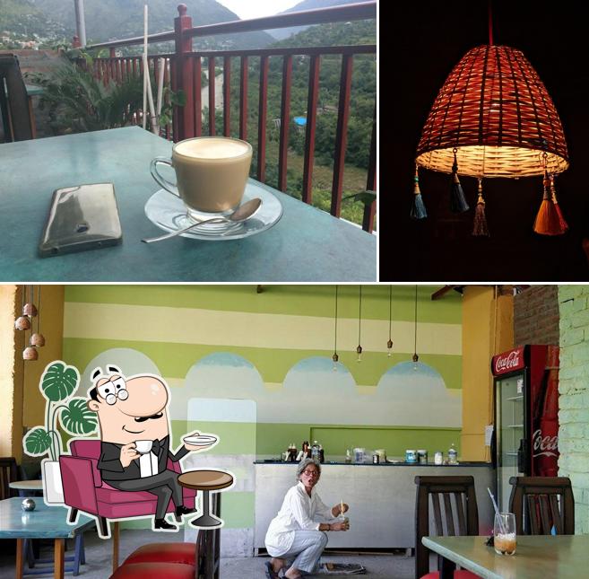 Check out how Maitre: Good Food Café looks inside