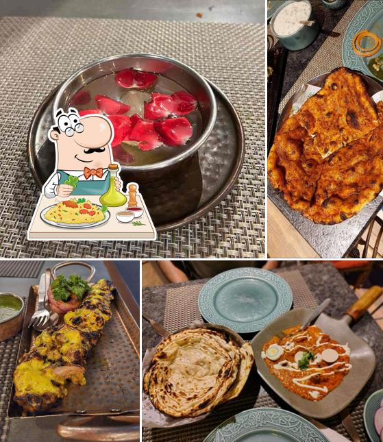 Food at Tosh-e-daan