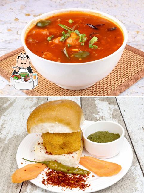 Hot and sour soup at Goli Vada Pav No. 1