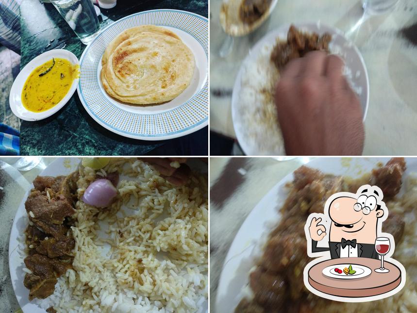 Meals at Islami Yadgar Hotel