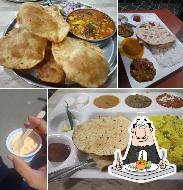 Food at Maharashtra hotel