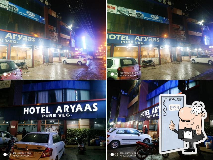 ARYAS PURE VEGETARIAN