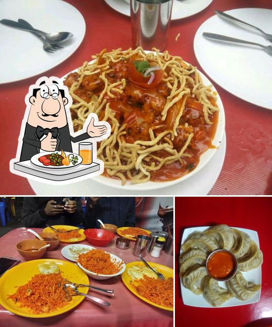 Among various things one can find food and dining table at Annapurna Chinese And Momos