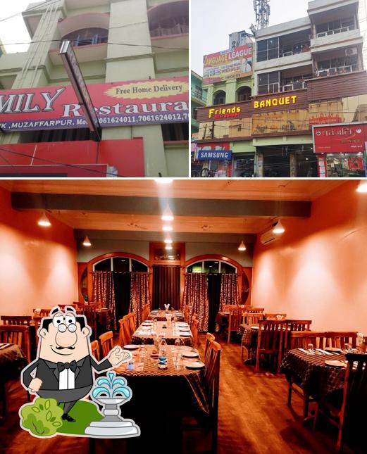 The image of exterior and dining table at FRIENDS RESTAURANT & BANQUET