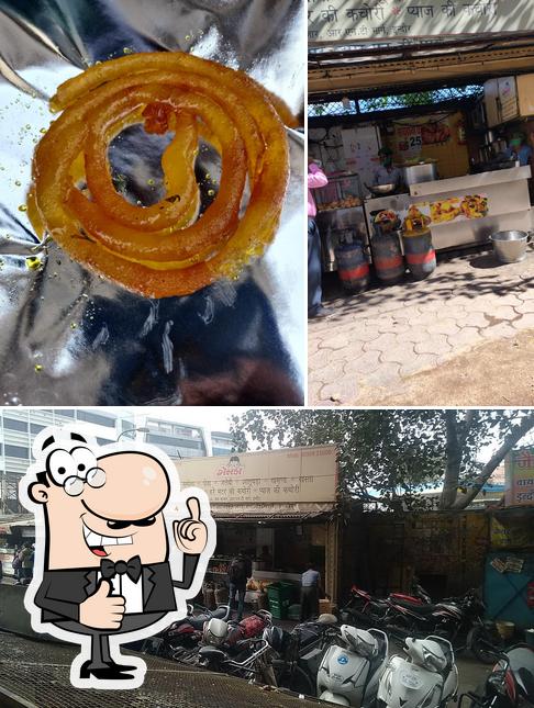 Look at the picture of Gelda Kachori Bhandar