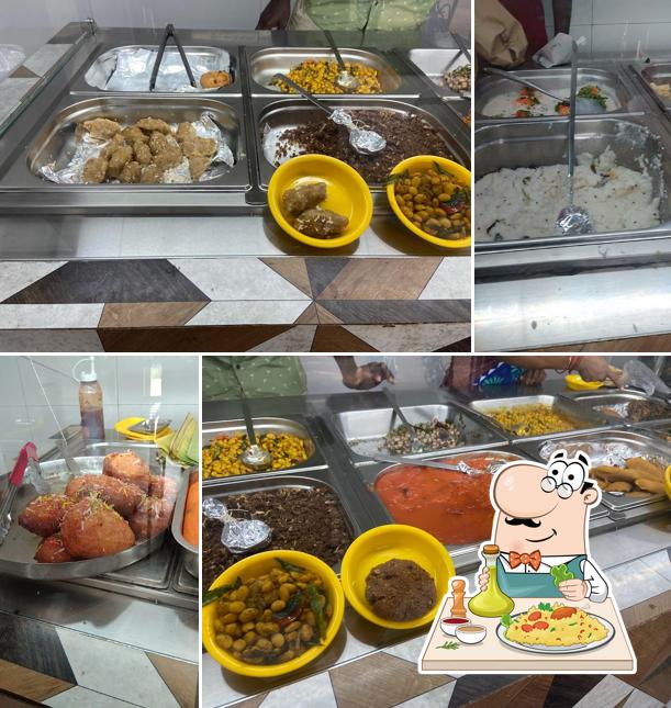 Food at Ram Aariyas Hotspot