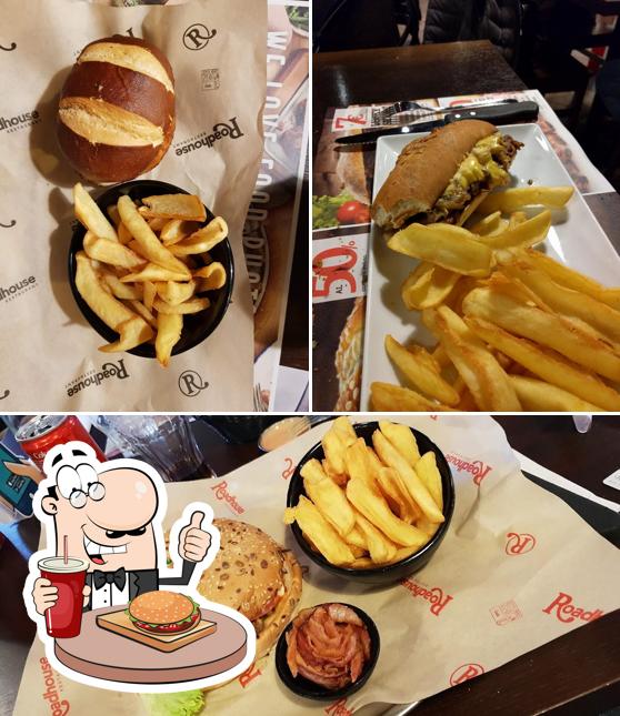 Prova un hamburger a Roadhouse Restaurant Padova