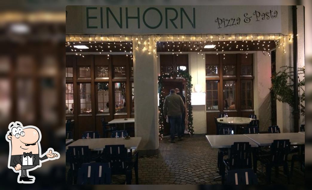 Siediti a un tavolo di Restaurant Einhorn