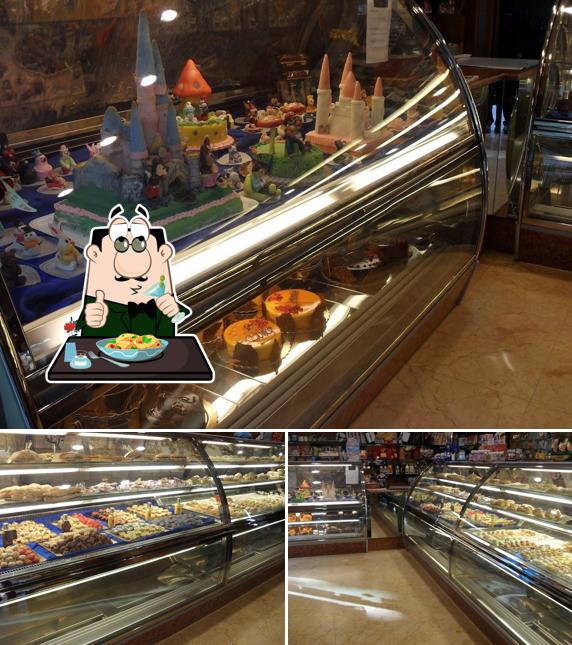 Platti al Bar Catalano V. Pasticceria-Gelateria