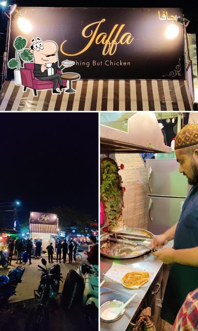 Check out how Jaffa Shawarma looks inside
