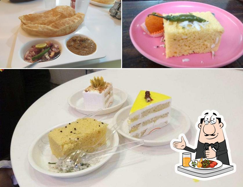 Chole bhature at Kiranshree Sweets