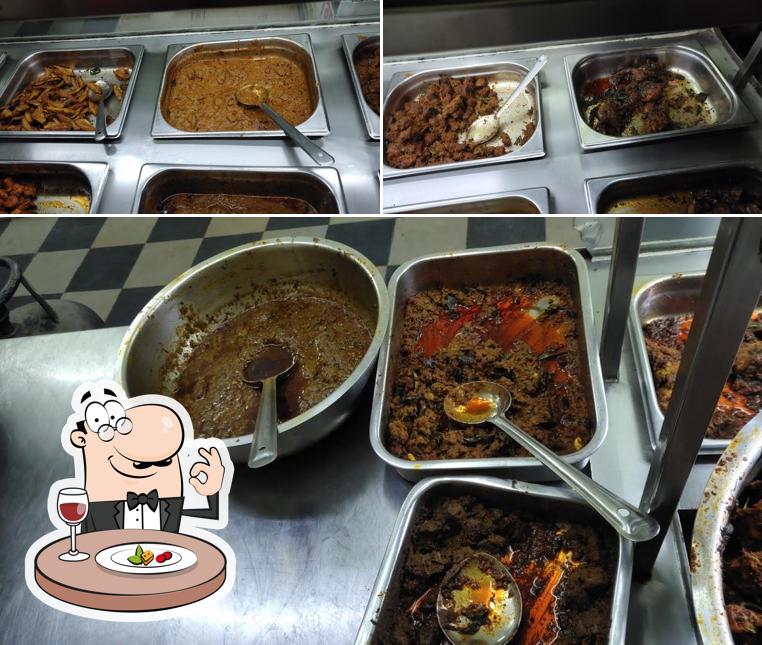 Food at Mayuri Food Zone
