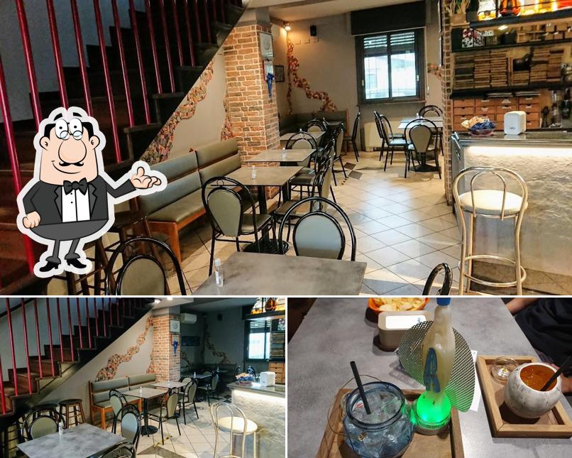La interni e cibo del ristorante