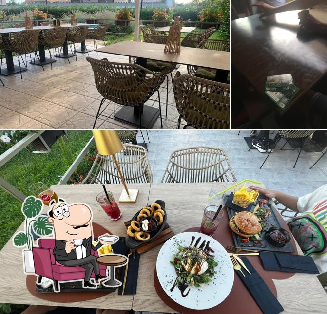 Dai un'occhiata agli interni di Gourmet bar VALA