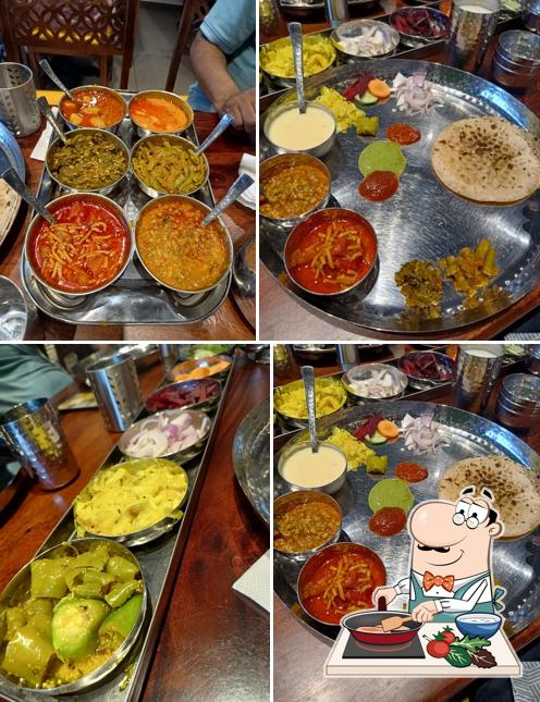 Chicken curry at GIR KATHIYAWADI