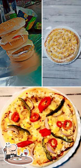 Food at The Lodestar pizza
