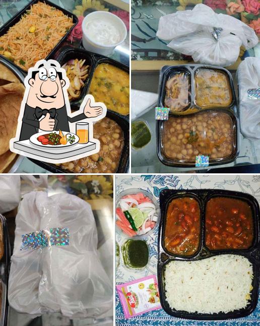 Food at Mom Kitchen
