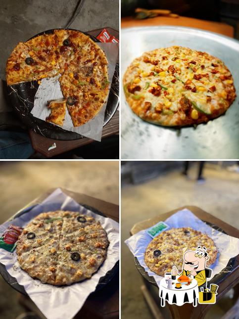 Food at PIZZA BITES
