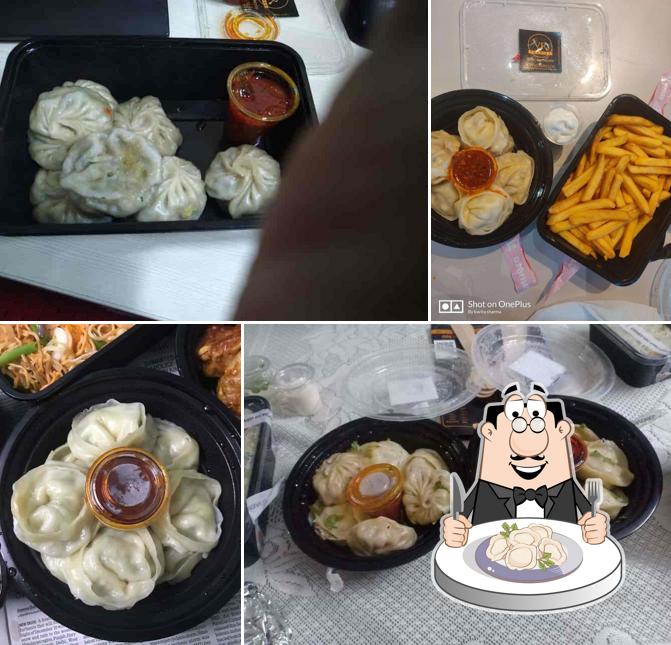 Dumplings at V R Foodiez