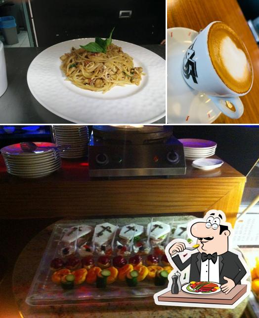 Cibo al ristorante lounge-bar indoVino