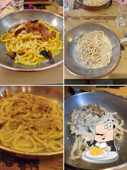 Spaghetti alla carbonara al Passando Per Roma