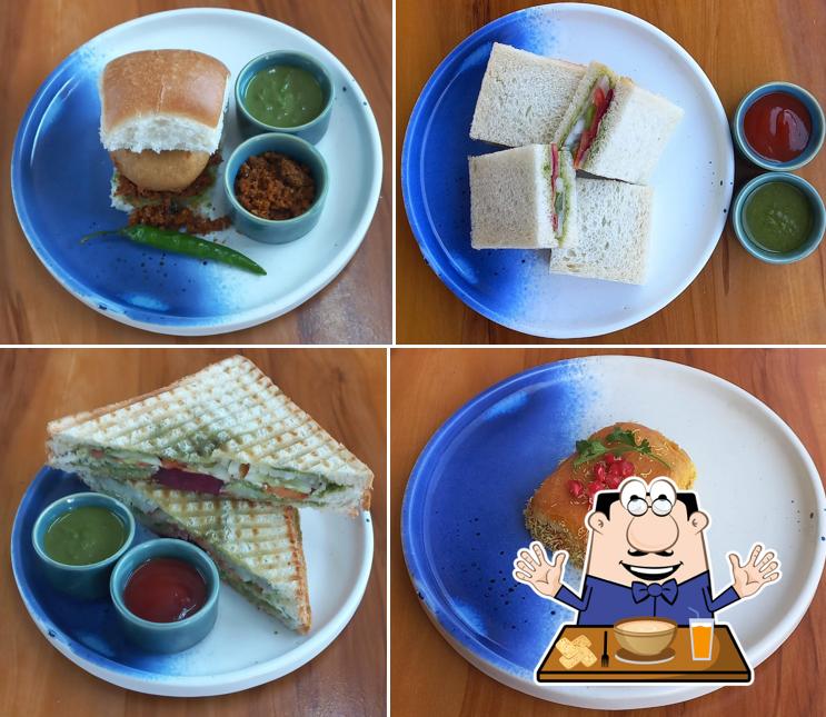 Food at Mumbai Metro