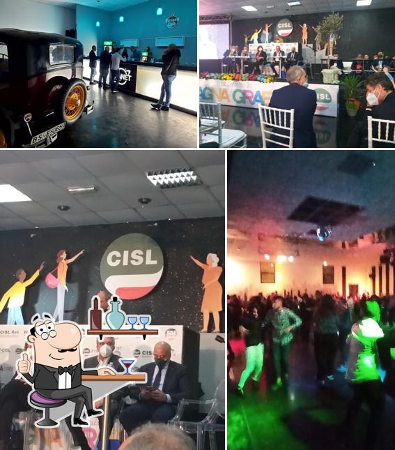 Gli interni di Planet Discoteca