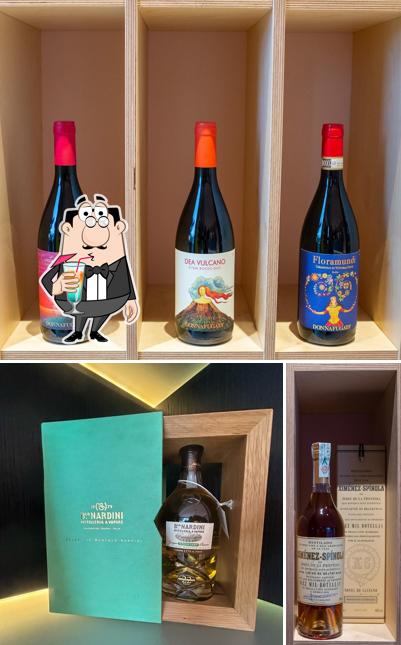 La immagine della bevanda e cibo di VITIUM tabacchi&wines