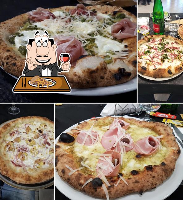 Scegli tra le svariate varianti di pizza