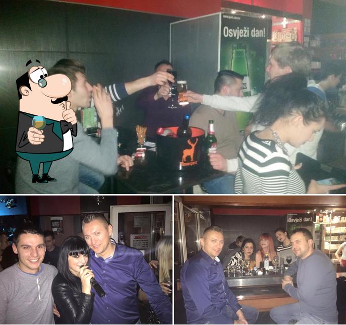 Ecco una foto di MAX cafe