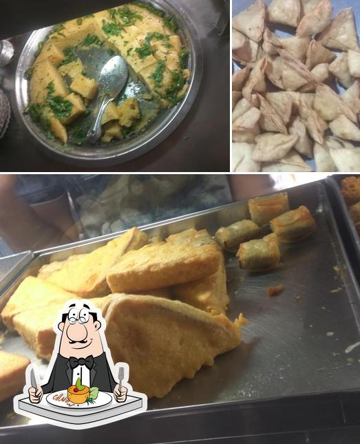 Food at Swagat Samosa Center