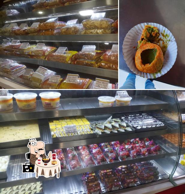 Meals at Ratlami Sev Bhandar
