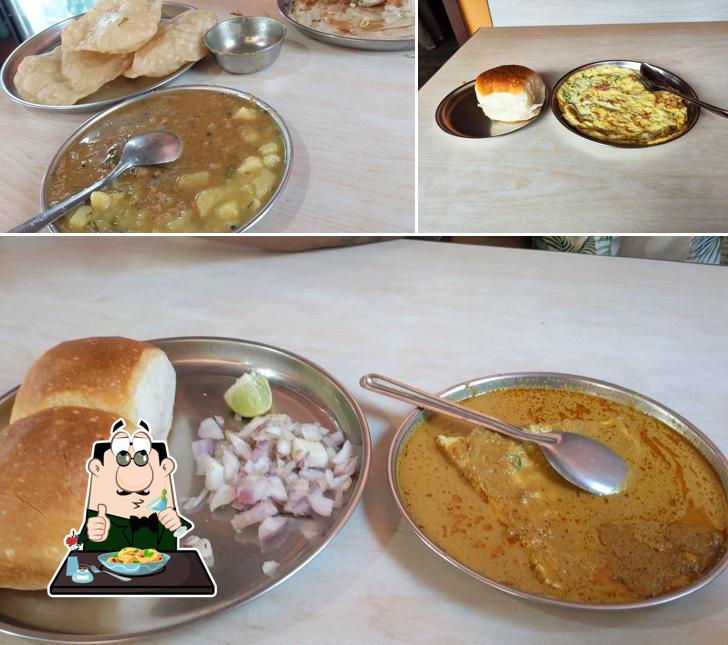 Food at Ganesh Cafe