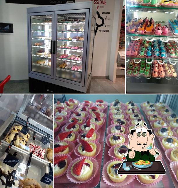 Platti al Gelateria Pasticceria Lecca Lecca