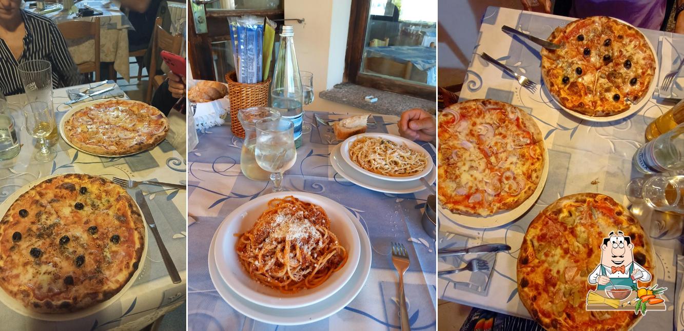 Spaghetti alla bolognese al Blu River Ristorante Pizzeria