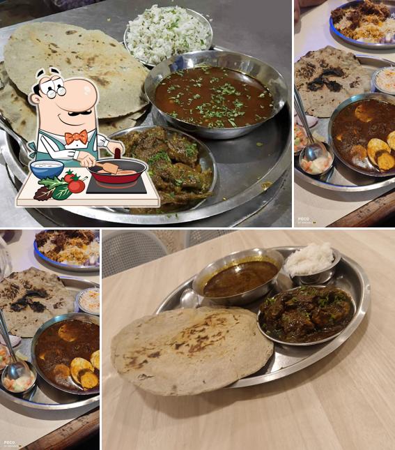Chicken curry at Kesekar Biryani House Shree Prasad Hotel