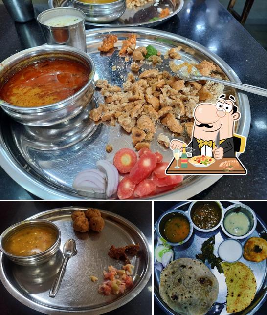 Meals at Thakkar Dinning Hall