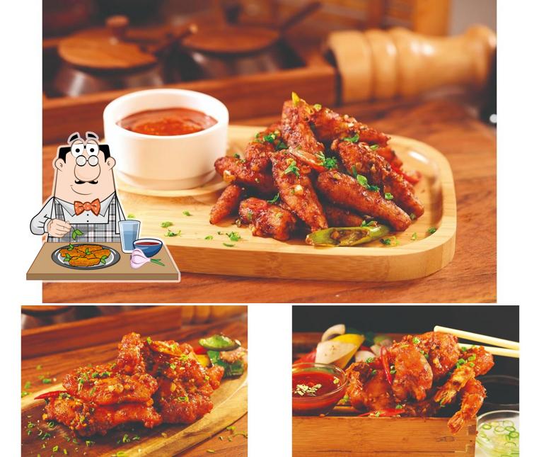 Chicken wings at WOW China